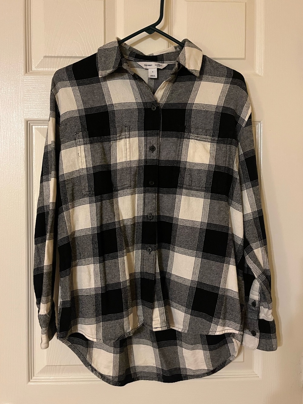 Old Navy Women's Plaid Flannel Button Down Boyfriend Shirt - Size S